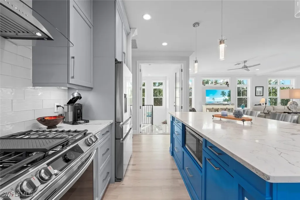 1817 Long Point Lane Sanibel FL 33957