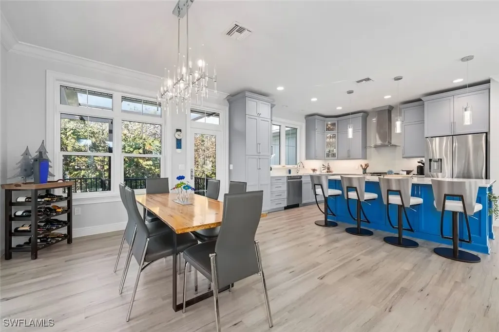 1817 Long Point Lane Sanibel FL 33957