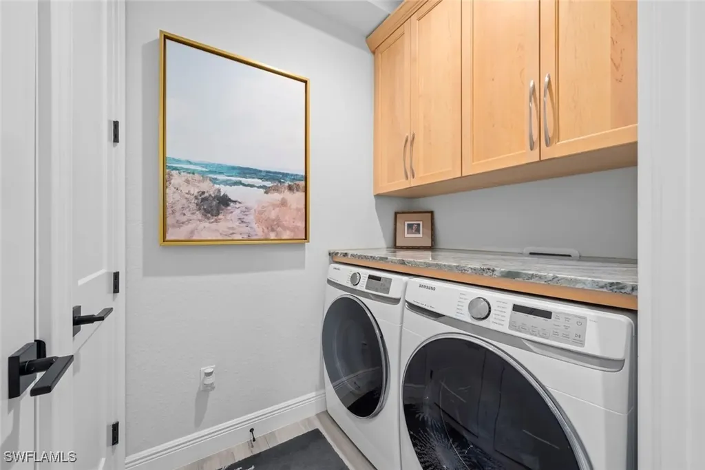 1817 Long Point Lane Sanibel FL 33957