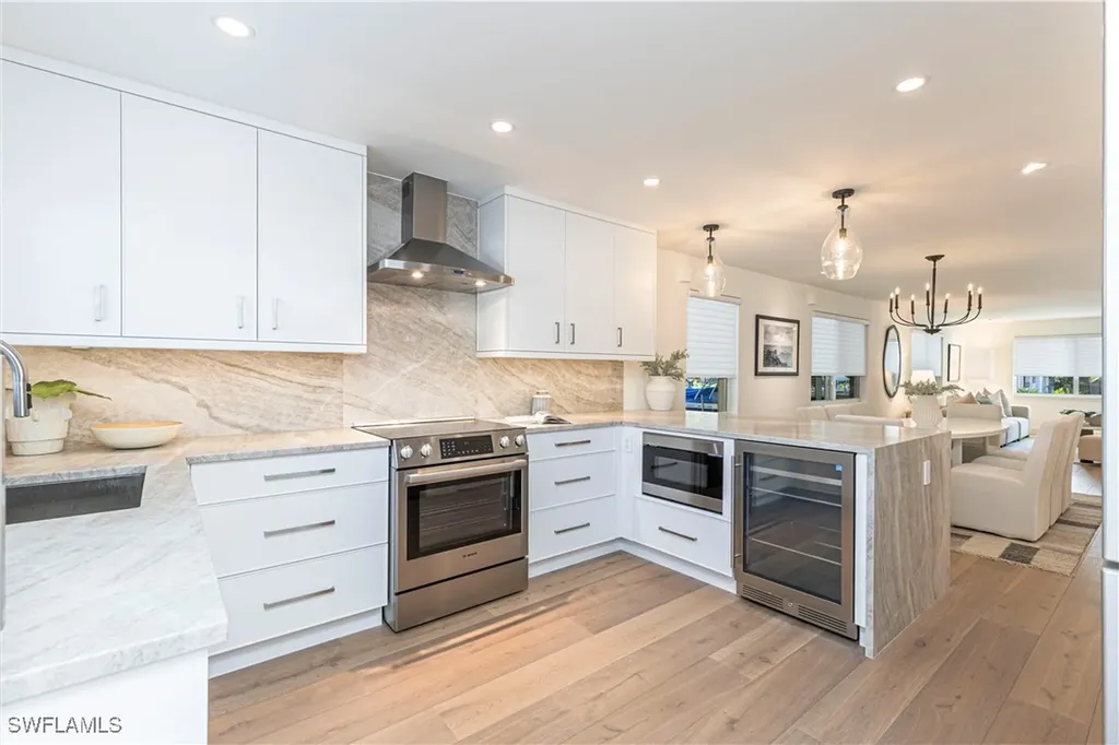 320 14th Avenue S Naples FL 34102