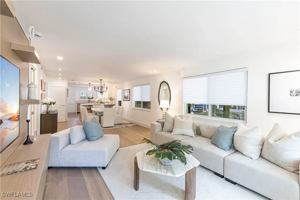 320 14th Avenue S Naples FL 34102