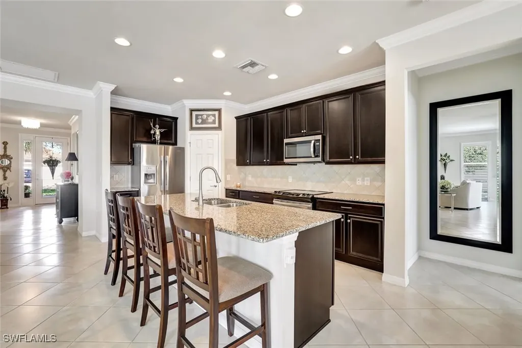 8424 Benelli Court Naples FL 34114