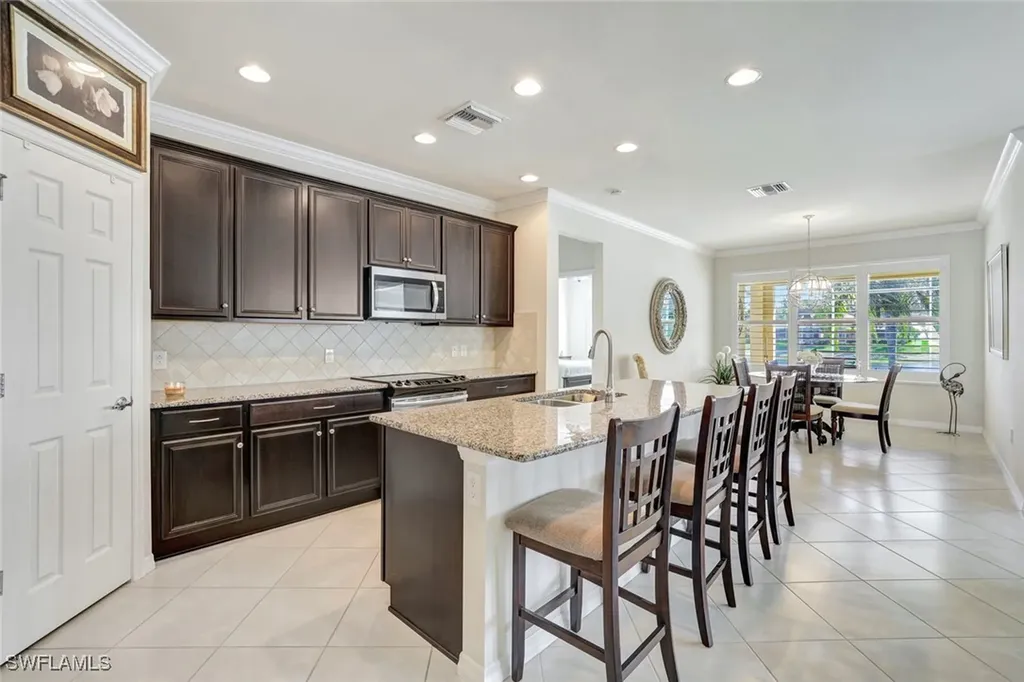 8424 Benelli Court Naples FL 34114