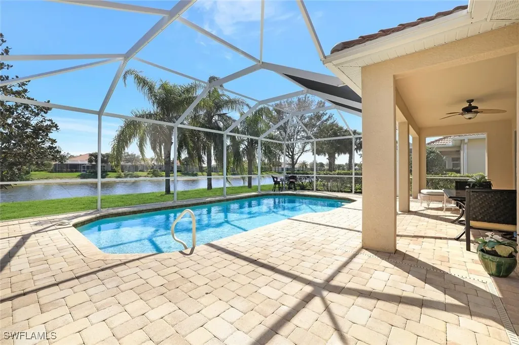 8424 Benelli Court Naples FL 34114