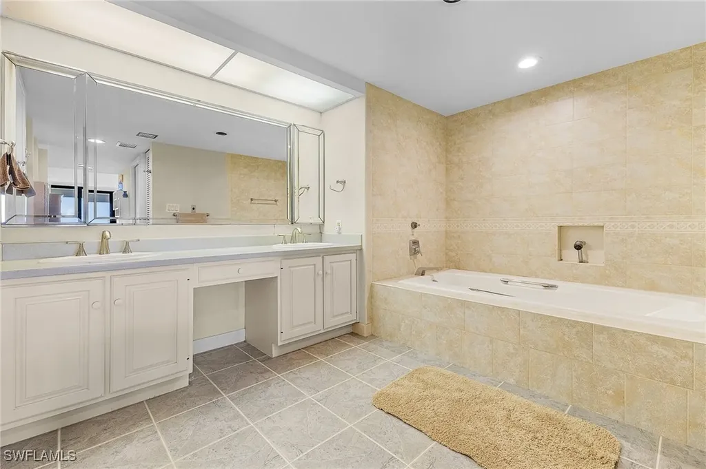 5260 S Landings Drive Fort Myers FL 33919