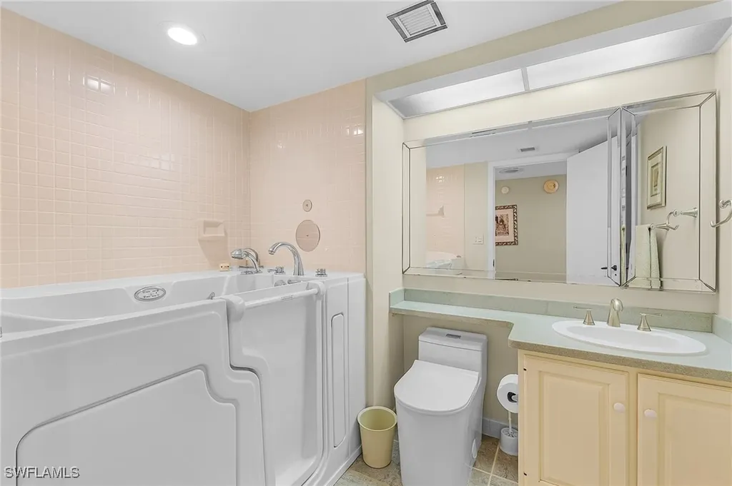 5260 S Landings Drive Fort Myers FL 33919