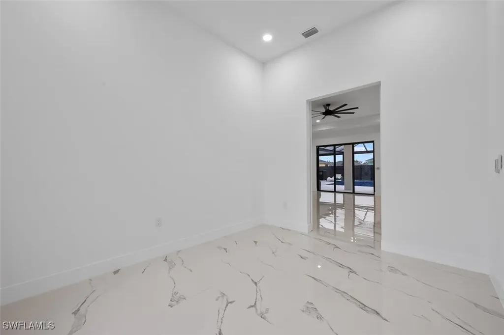 428 NE 1st Avenue Cape Coral FL 33909