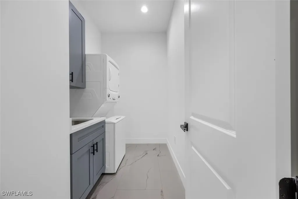 428 NE 1st Avenue Cape Coral FL 33909
