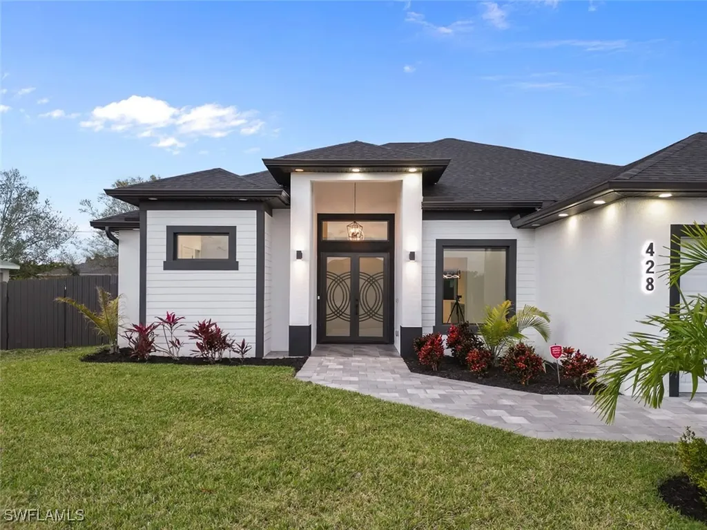 428 NE 1st Avenue Cape Coral FL 33909