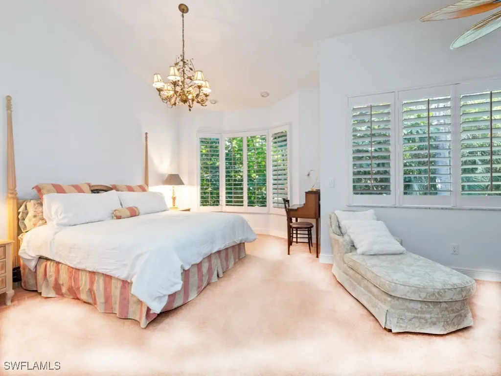 600 Via Mezner Naples FL 34108