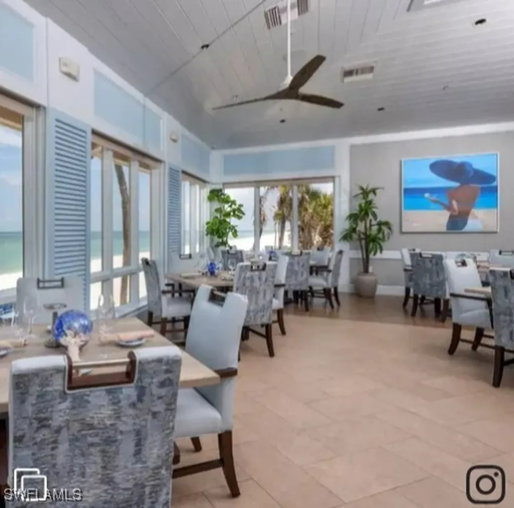 600 Via Mezner Naples FL 34108