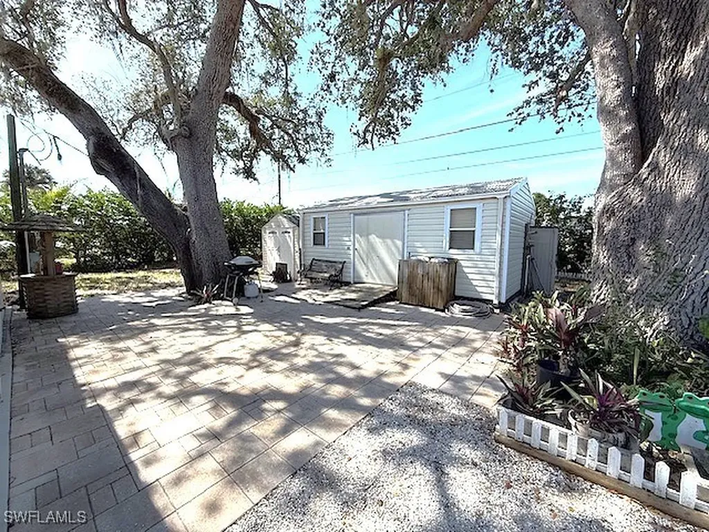 27366 Bourbonniere Drive Bonita Springs FL 34135