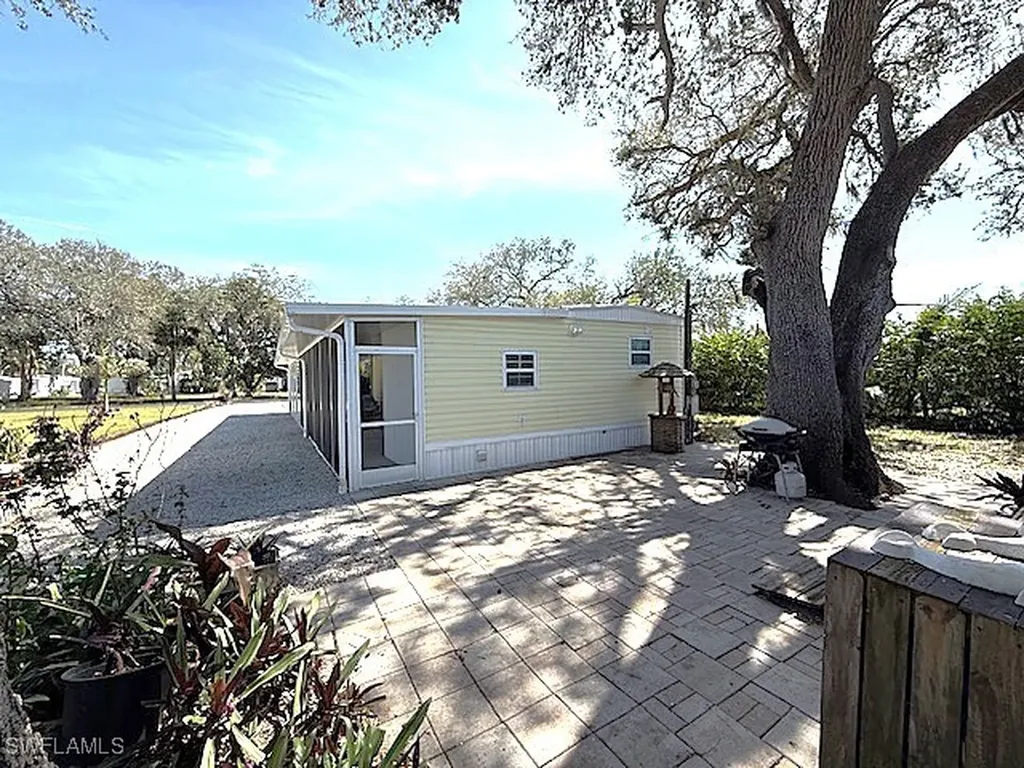 27366 Bourbonniere Drive Bonita Springs FL 34135