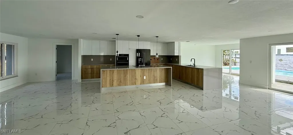 111 E North Shore Avenue North Fort Myers FL 33917