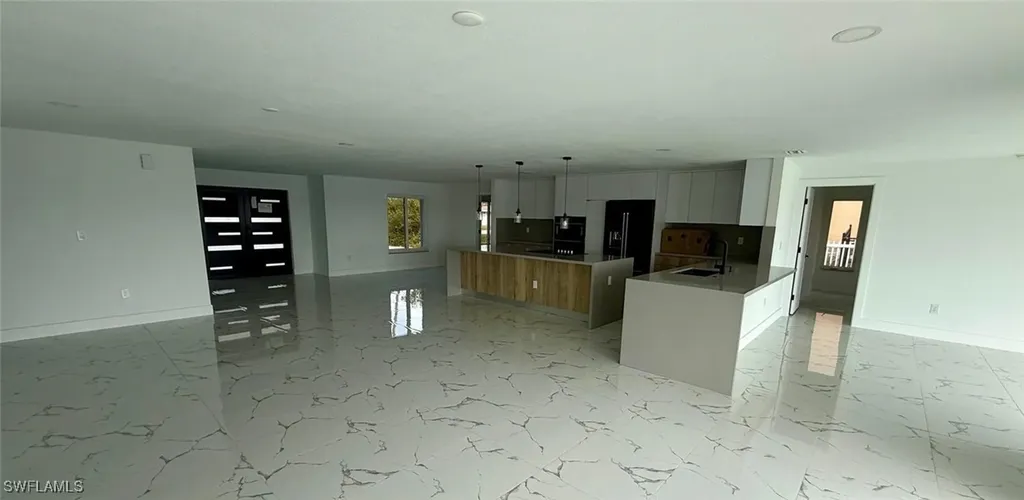 111 E North Shore Avenue North Fort Myers FL 33917