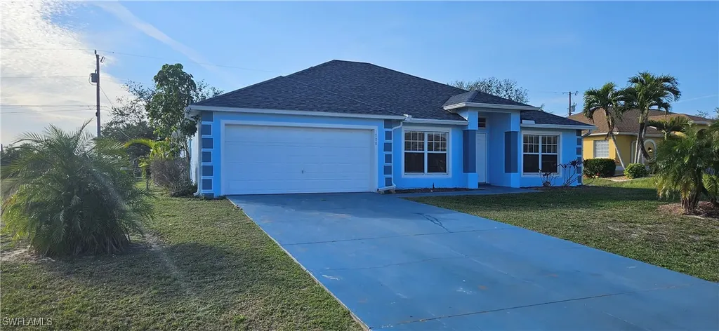 1708 NE 4th Place Cape Coral FL 33909