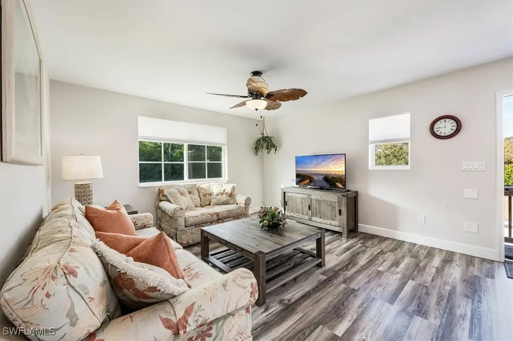 3561 Thomasson Drive Naples FL 34112