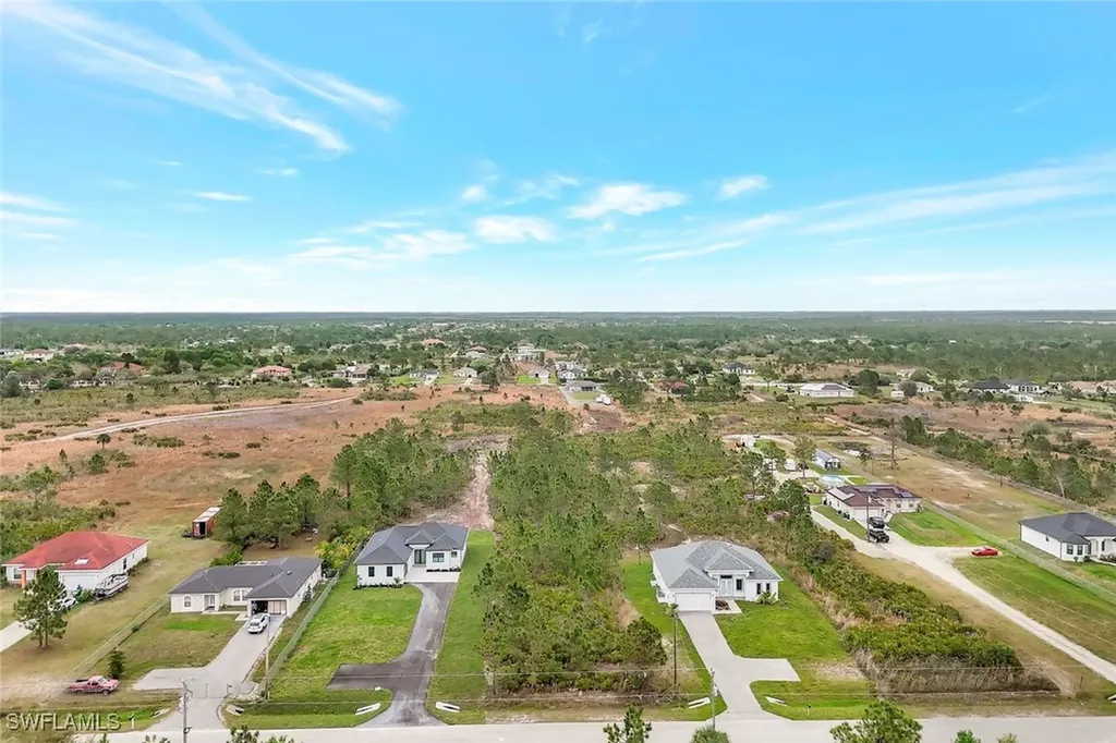 40XX 58th NE Naples FL 34120