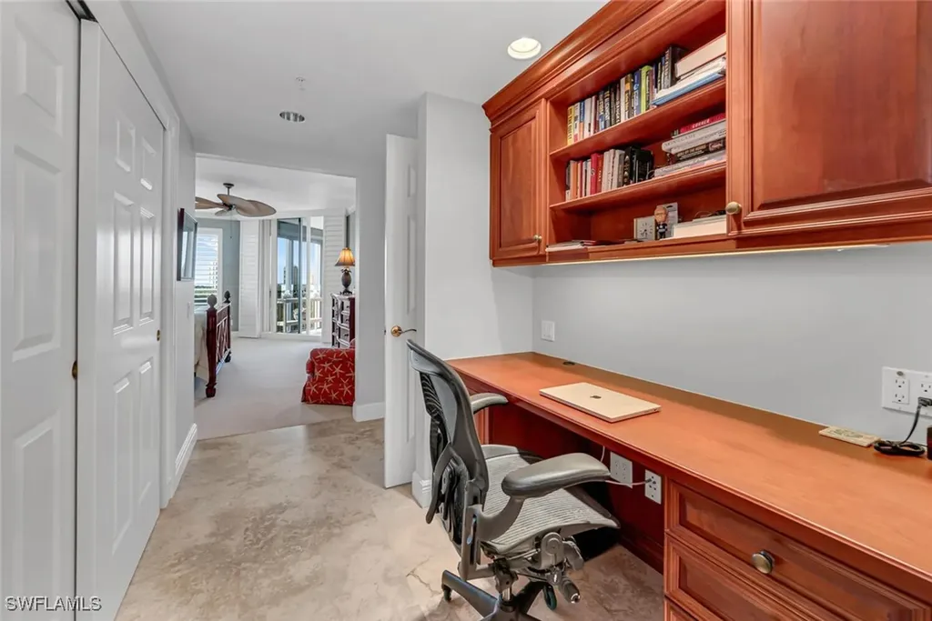 7575 Pelican Bay Boulevard Naples FL 34108