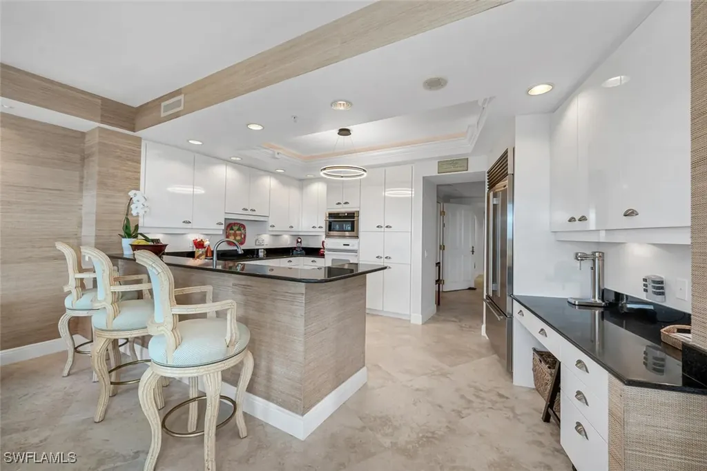7575 Pelican Bay Boulevard Naples FL 34108