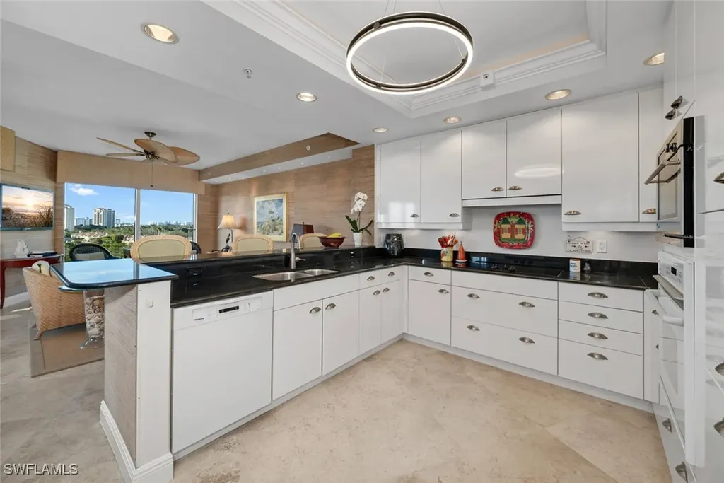 7575 Pelican Bay Boulevard Naples FL 34108