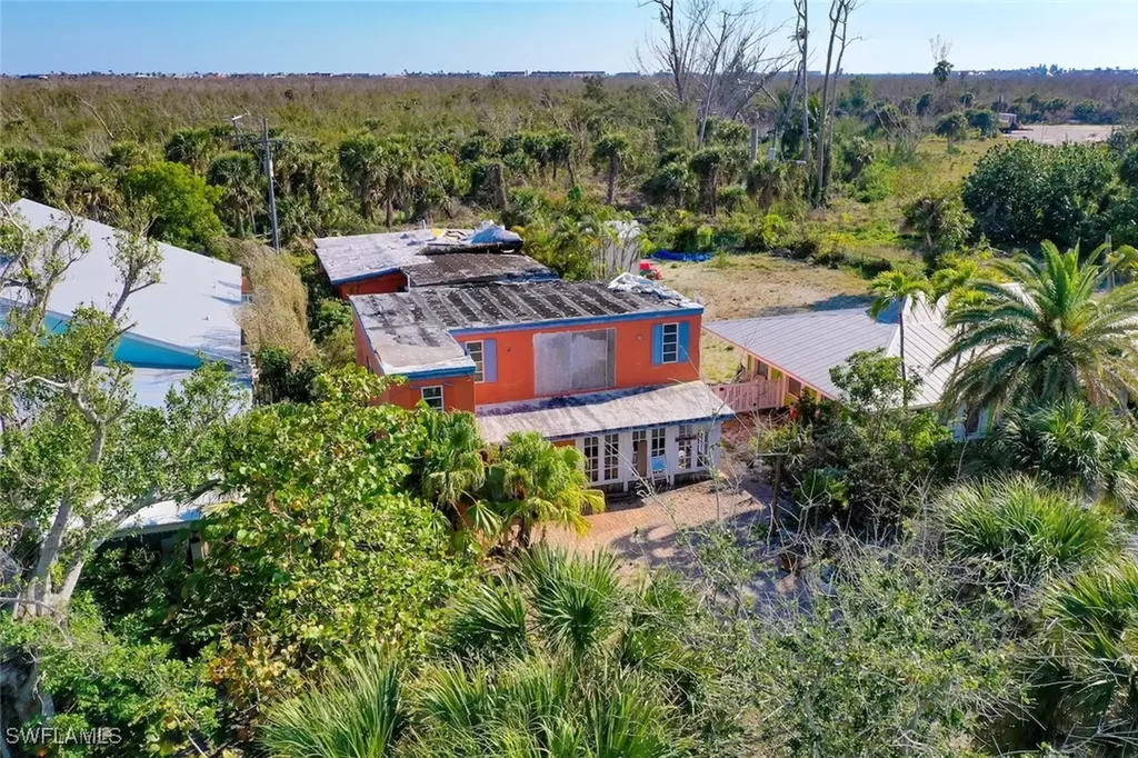 2411 Periwinkle Way Sanibel FL 33957