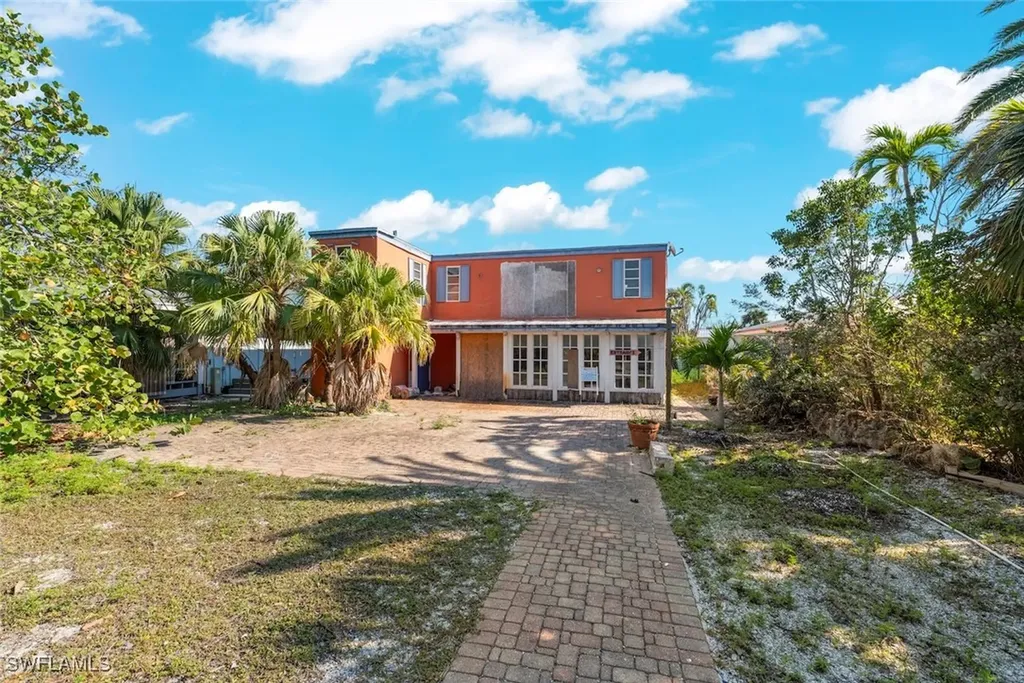 2411 Periwinkle Way Sanibel FL 33957