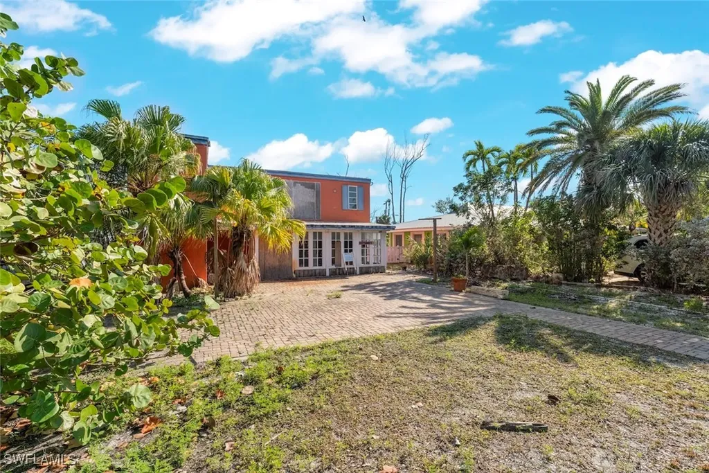 2411 Periwinkle Way Sanibel FL 33957