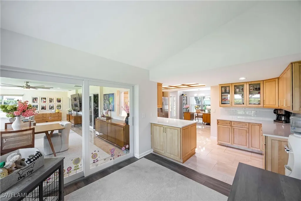 425 Pine Lake Drive Naples FL 34112