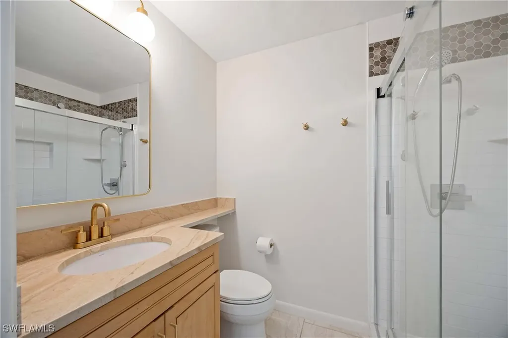425 Pine Lake Drive Naples FL 34112