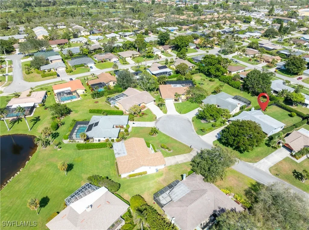 425 Pine Lake Drive Naples FL 34112