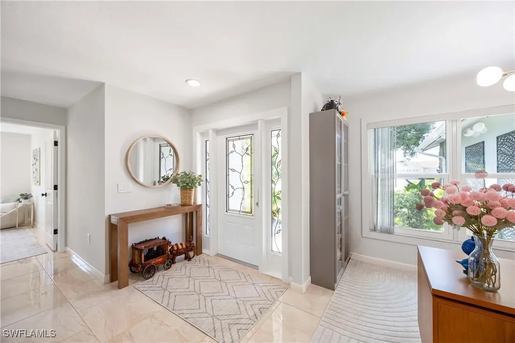425 Pine Lake Drive Naples FL 34112