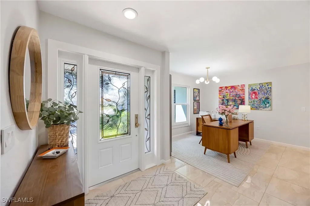 425 Pine Lake Drive Naples FL 34112
