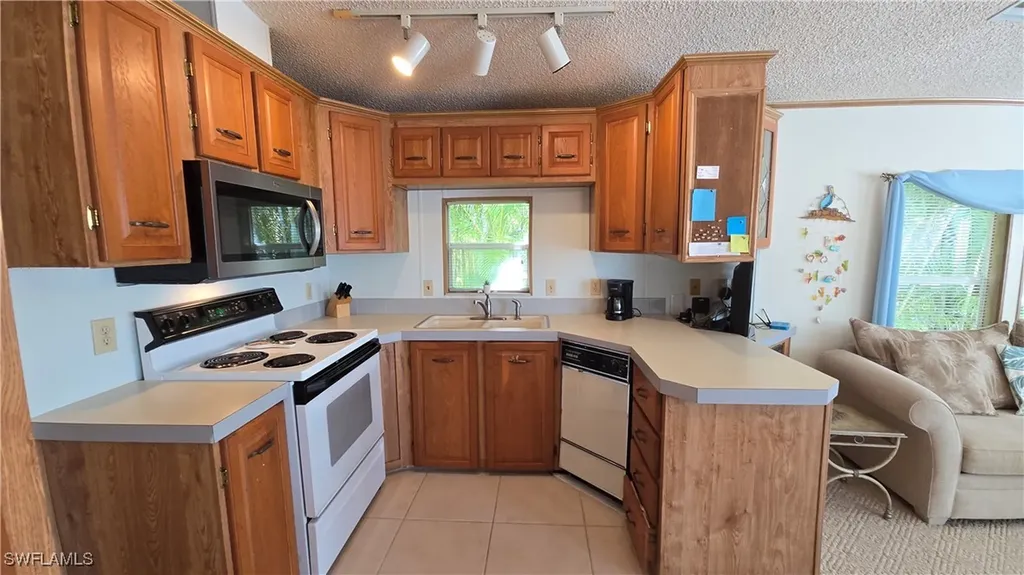 1012 Crystal Lake Drive Naples FL 34120