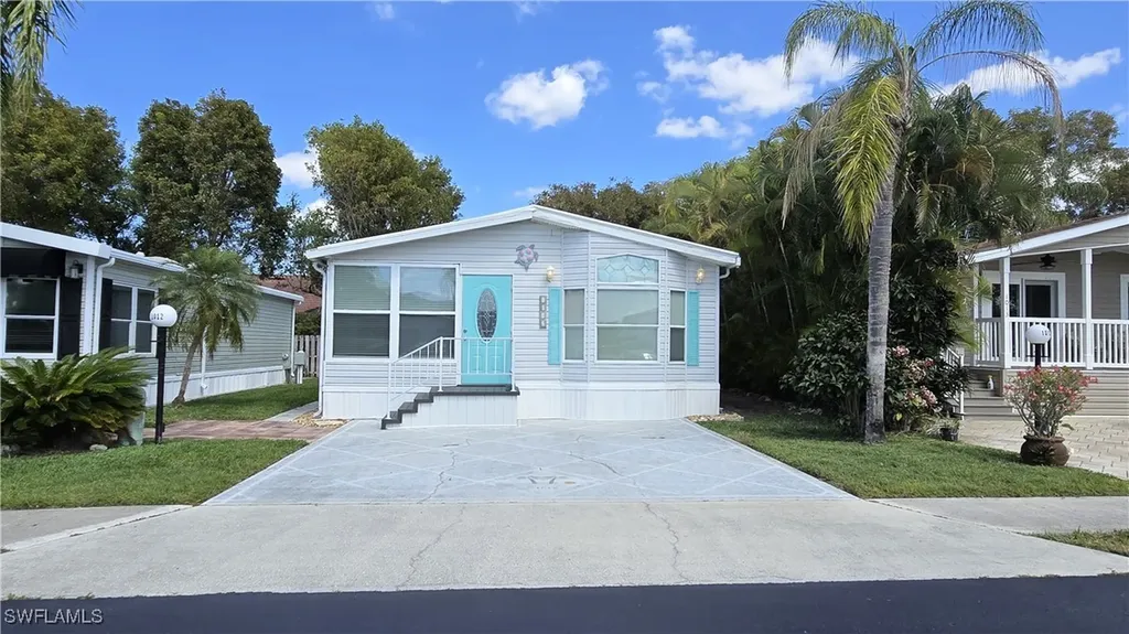 1012 Crystal Lake Drive Naples FL 34120