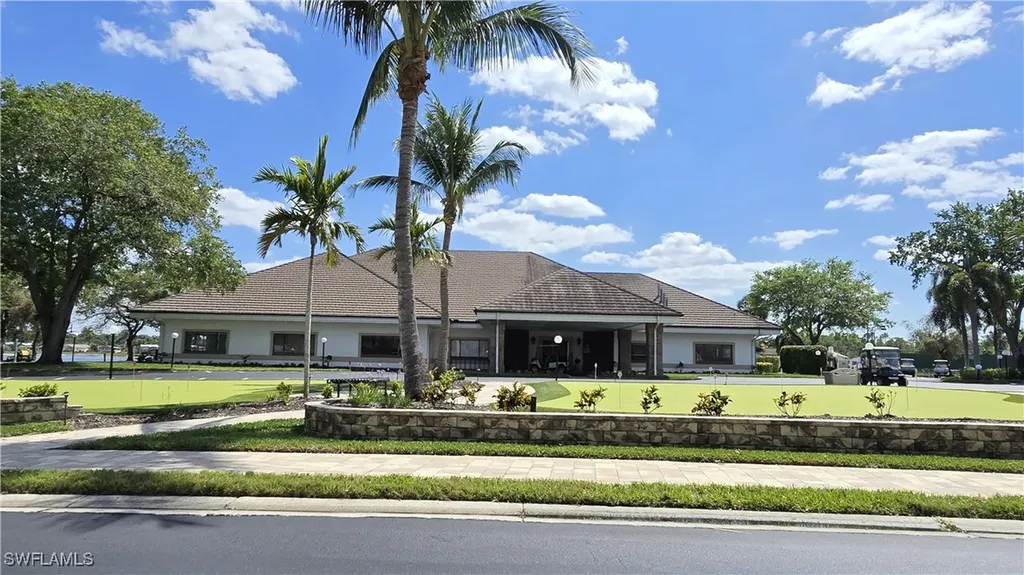 1012 Crystal Lake Drive Naples FL 34120