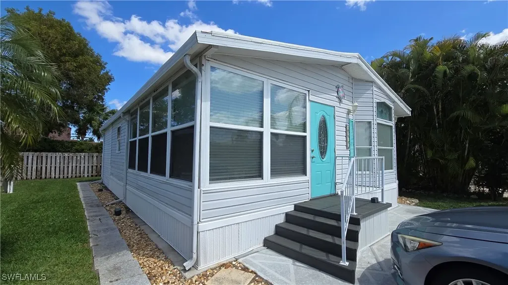 1012 Crystal Lake Drive Naples FL 34120