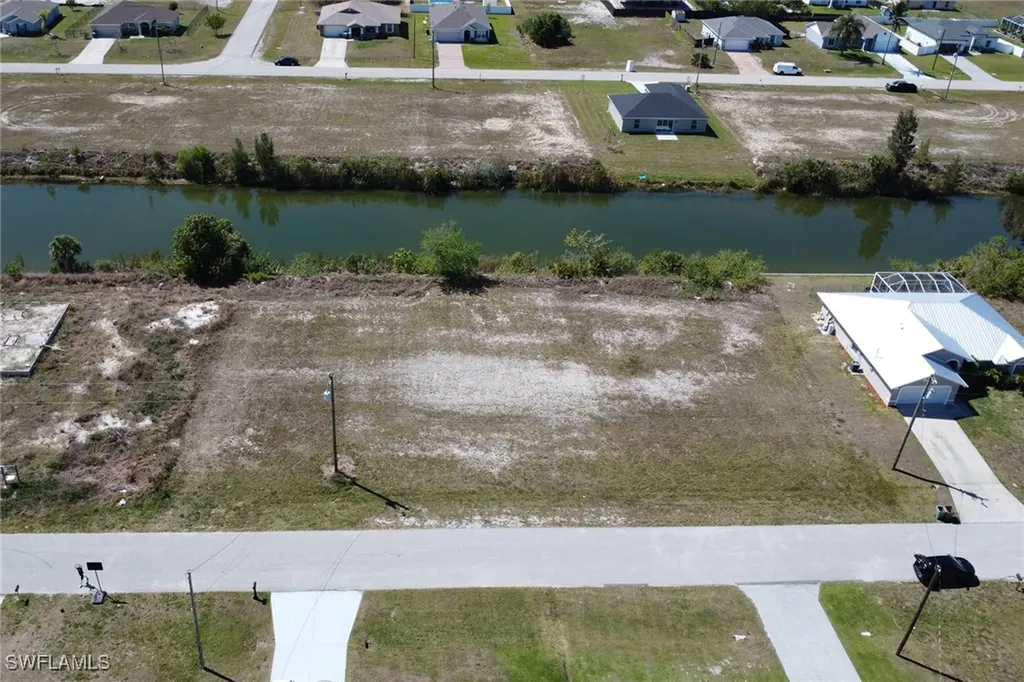 1704 NW 6th Place Cape Coral FL 33993