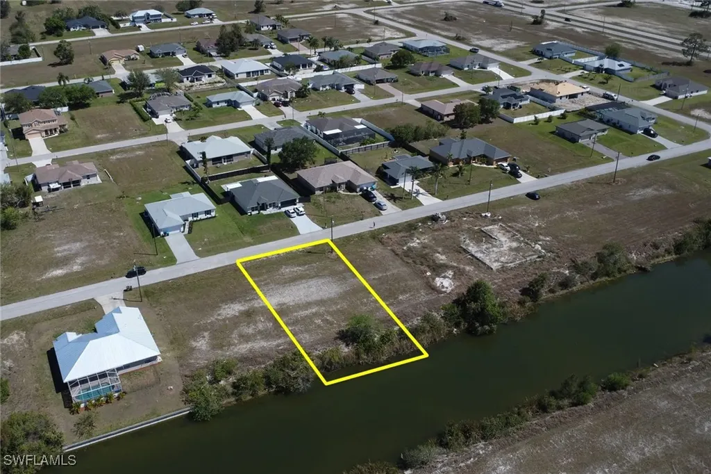 1704 NW 6th Place Cape Coral FL 33993
