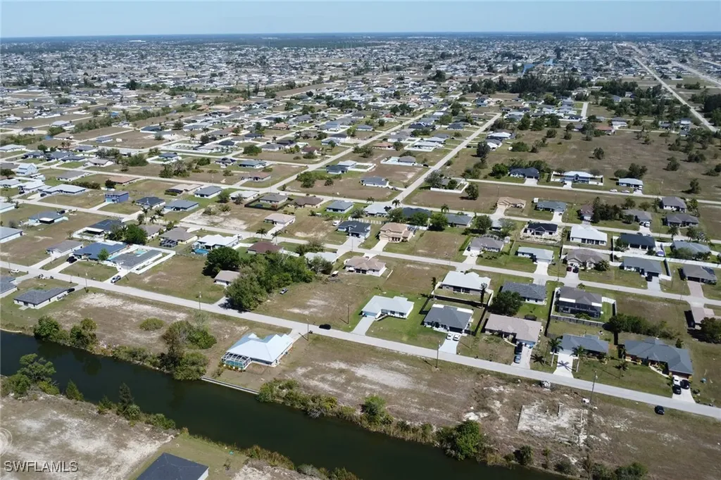 1704 NW 6th Place Cape Coral FL 33993