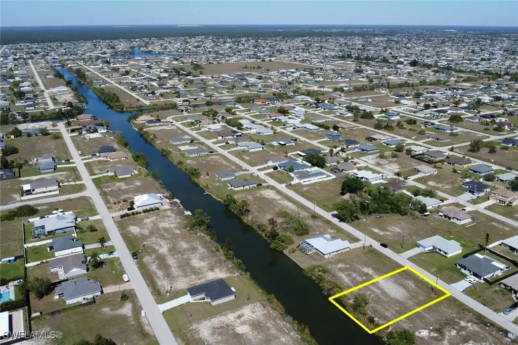 1704 NW 6th Place Cape Coral FL 33993