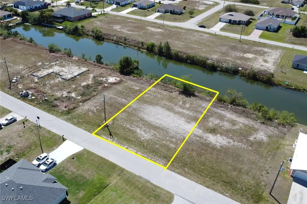 1704 NW 6th Place Cape Coral FL 33993