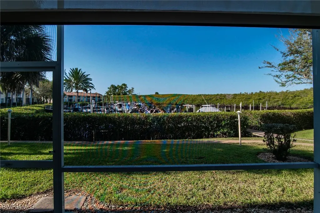 194 Newport Drive Naples FL 34114