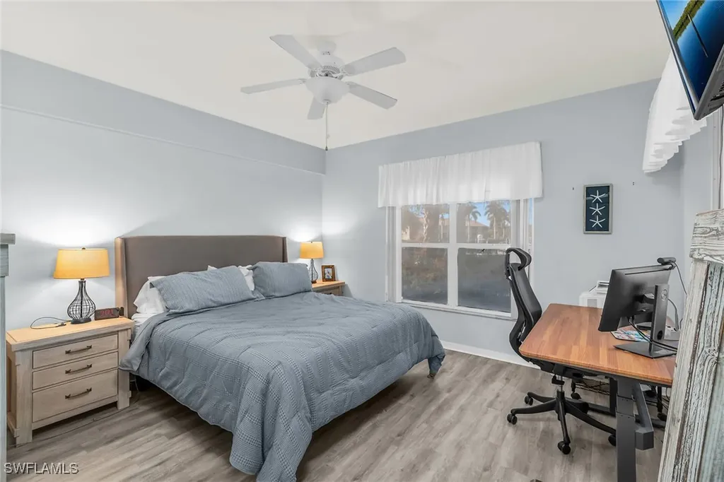 194 Newport Drive Naples FL 34114