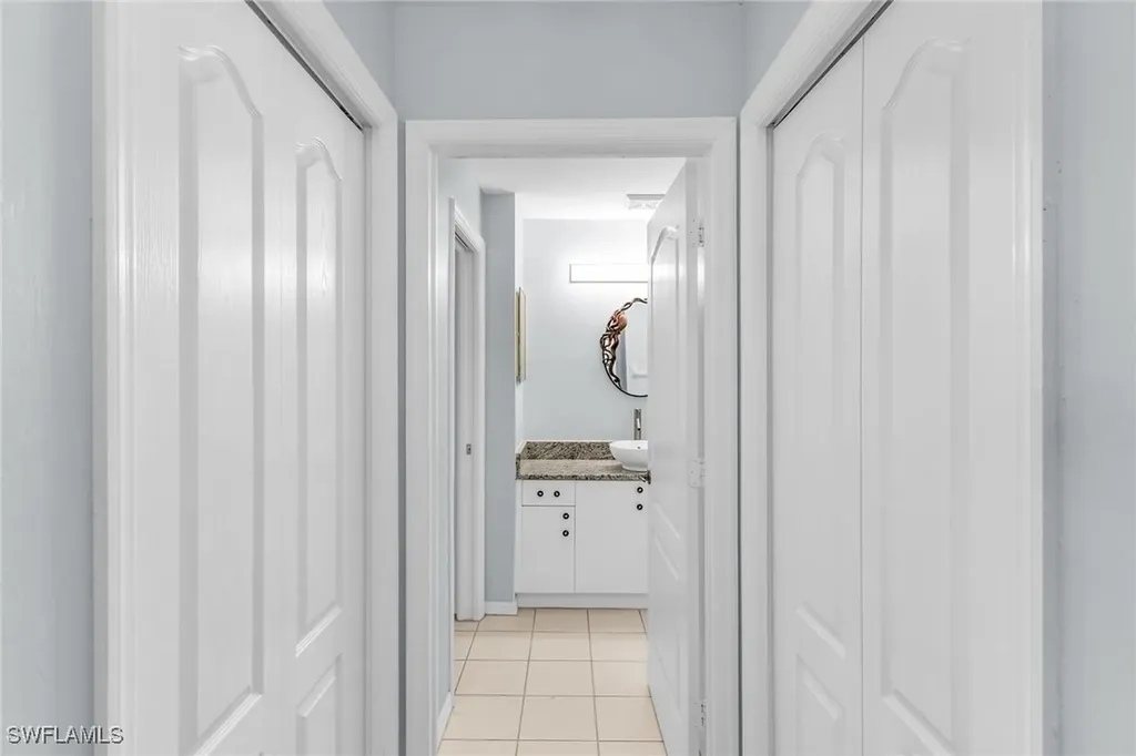 194 Newport Drive Naples FL 34114