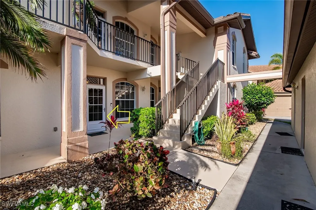 194 Newport Drive Naples FL 34114