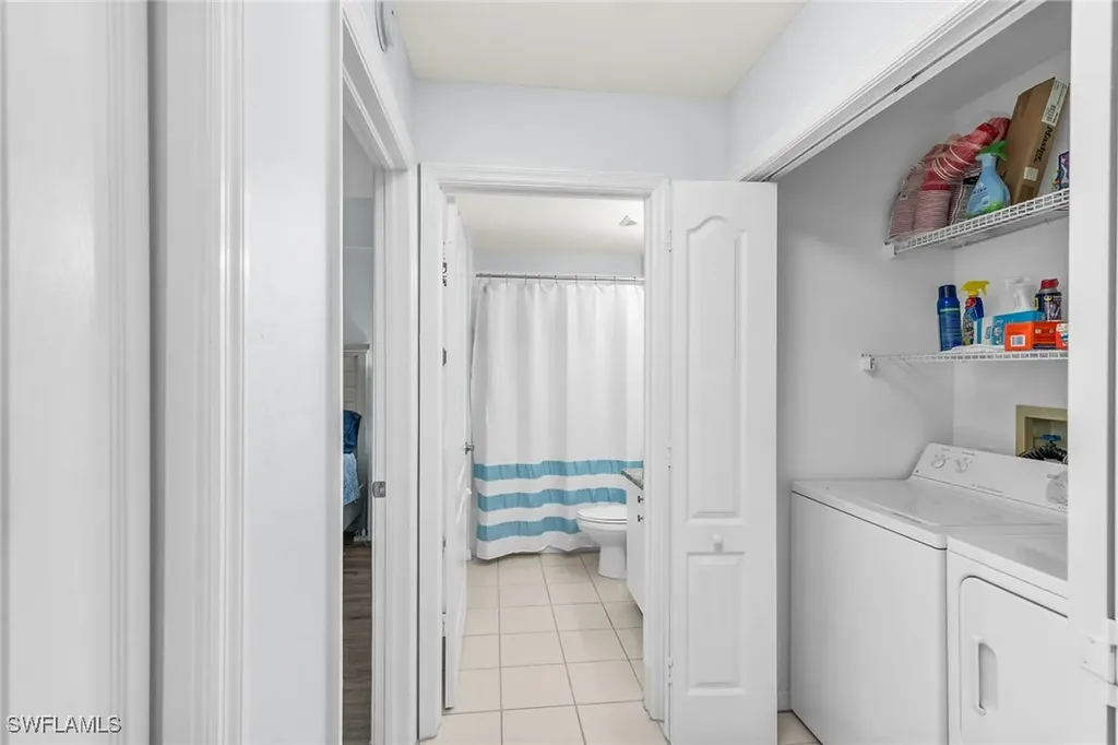194 Newport Drive Naples FL 34114