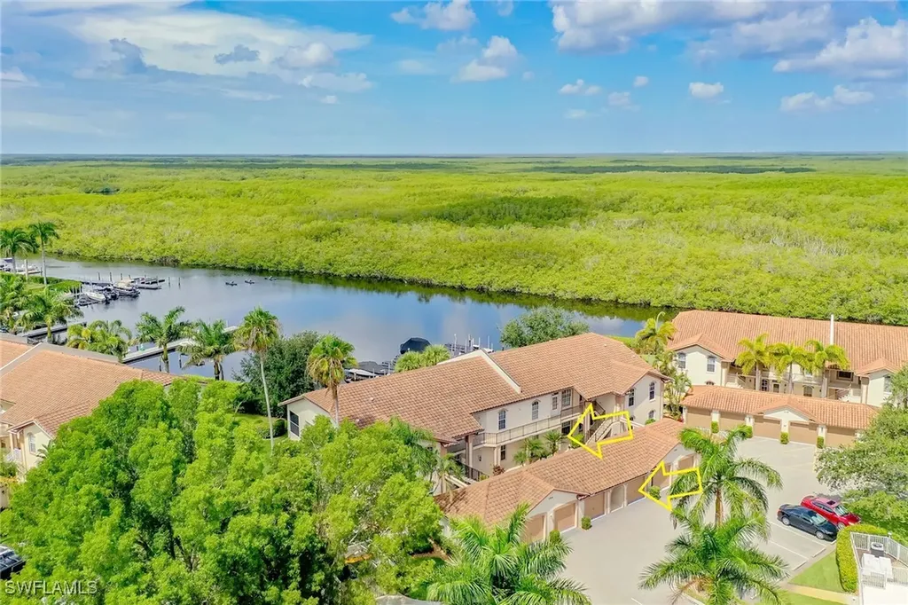 194 Newport Drive Naples FL 34114