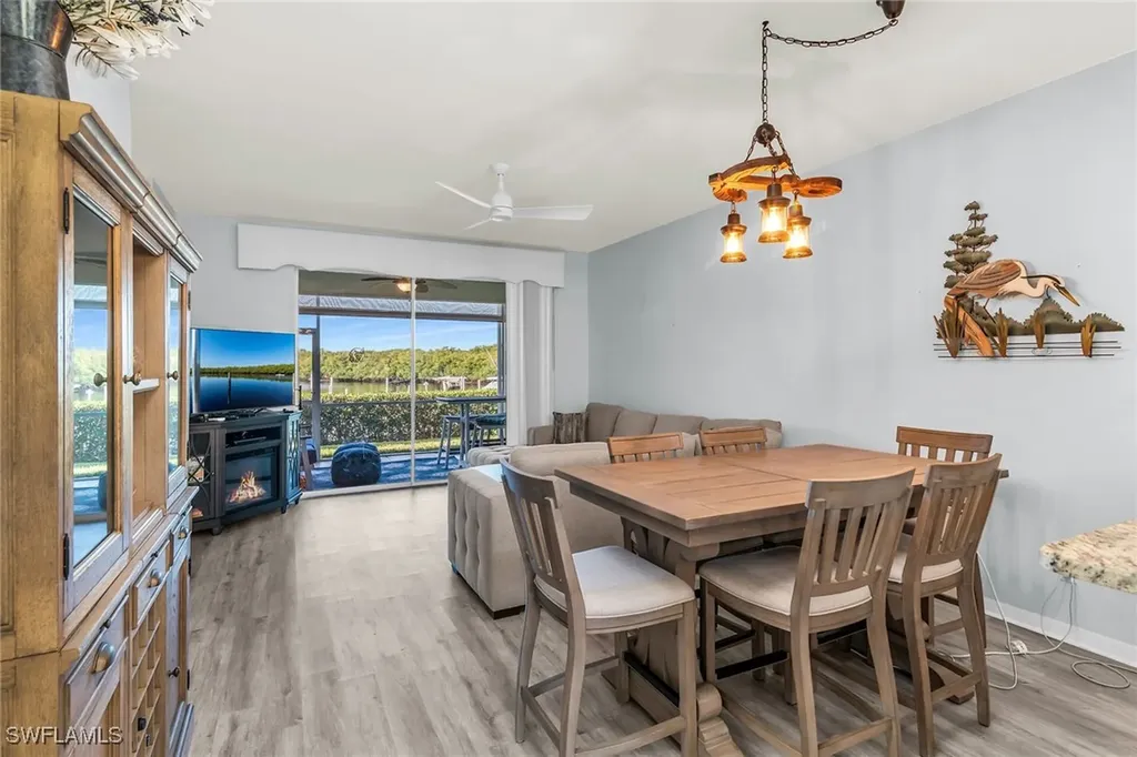 194 Newport Drive Naples FL 34114