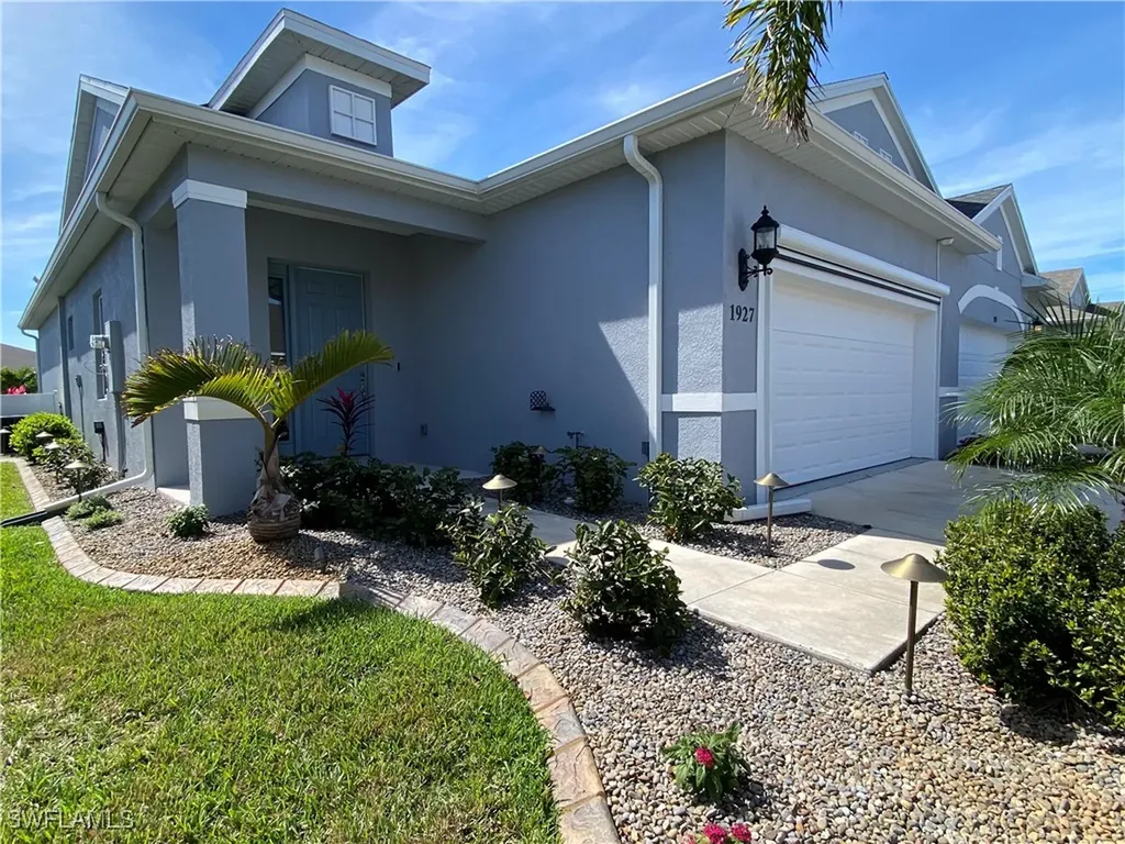 1927 Nottingham Trail Punta Gorda FL 33980